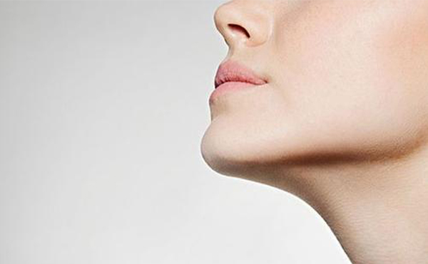 做過假體隆下巴還能注射玻尿酸隆下巴嗎?相較于玻尿酸隆下巴有什么優(yōu)勢(shì)?