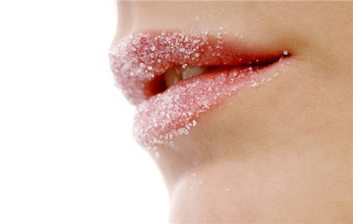 嘴唇修復(fù)手術(shù)疤痕大概需要多少錢(qián)？嘴唇修復(fù)手術(shù)要多長(zhǎng)時(shí)間？