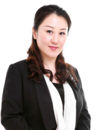 張?jiān)受?/></a></div>
                        <div>
                            <h4><a href=